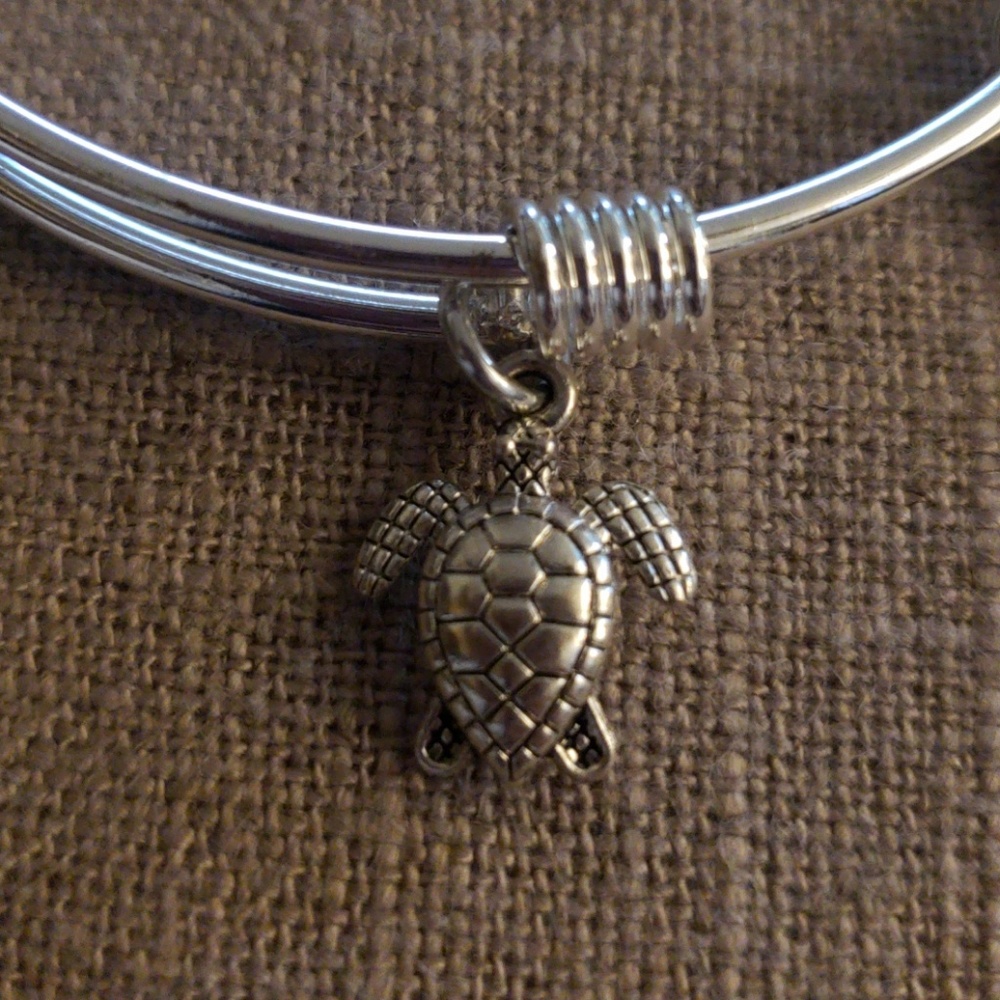 Silver Sea Turtle Bangle - Picture 2 of 3